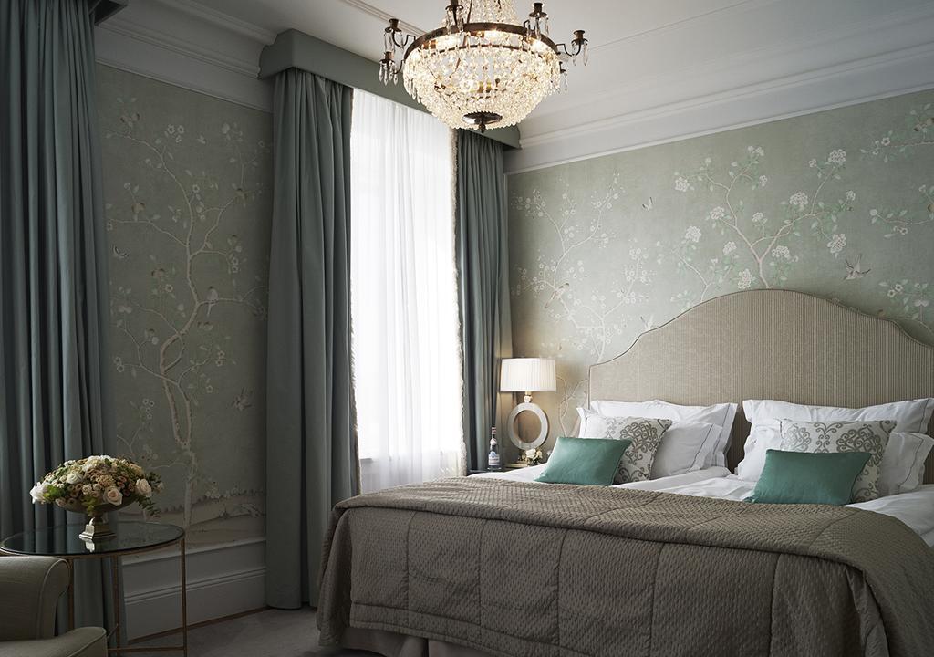 Grand Hotel